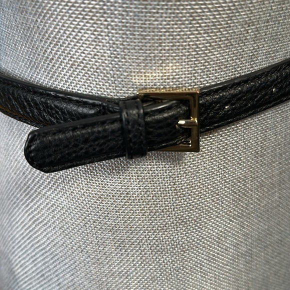 Calvin Klein Back Pebbled Genuine Leather with Gold Hardware Accent Belt XL - Picture 4 of 5